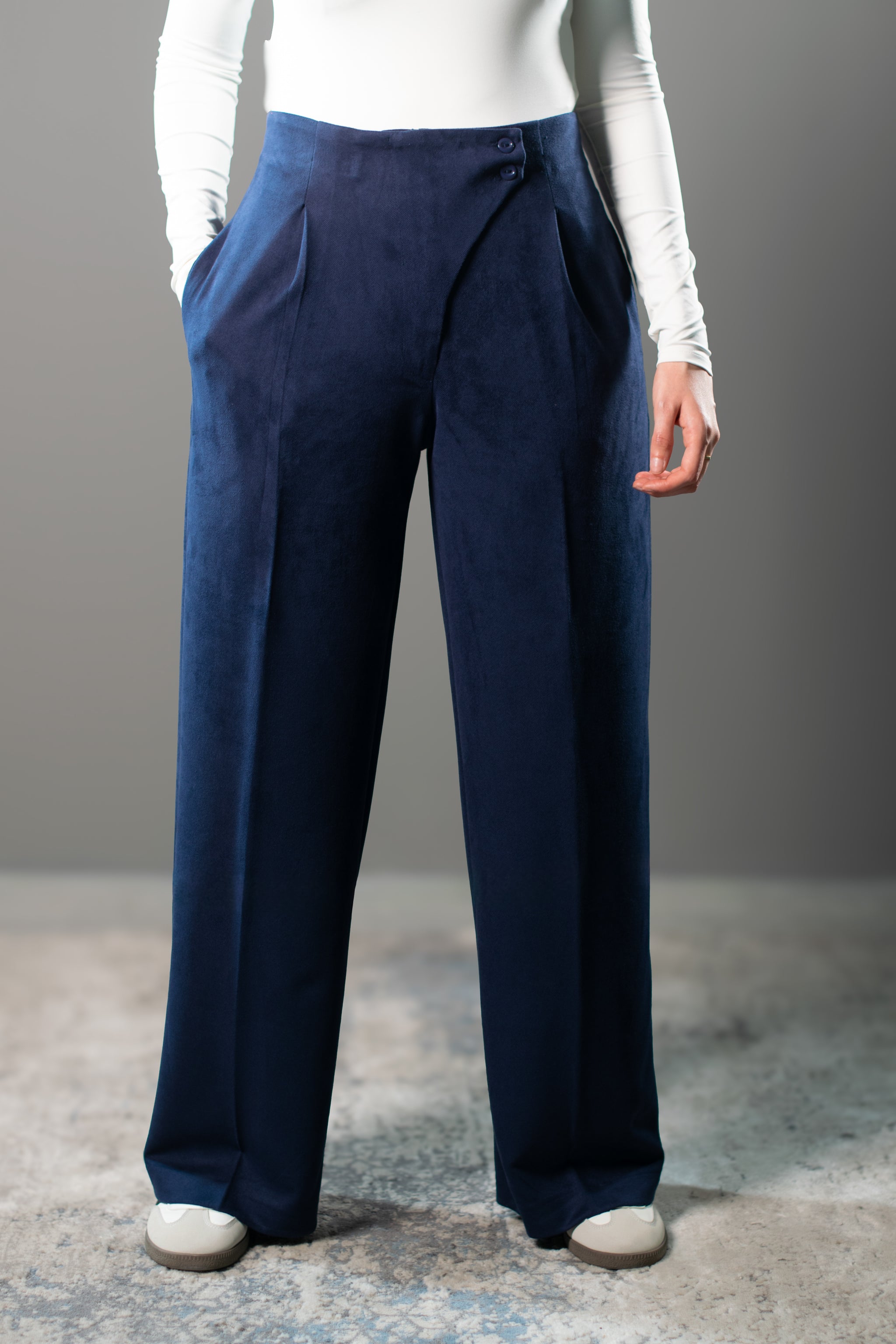 Sculpted Waist Pleated Trousers - Navy