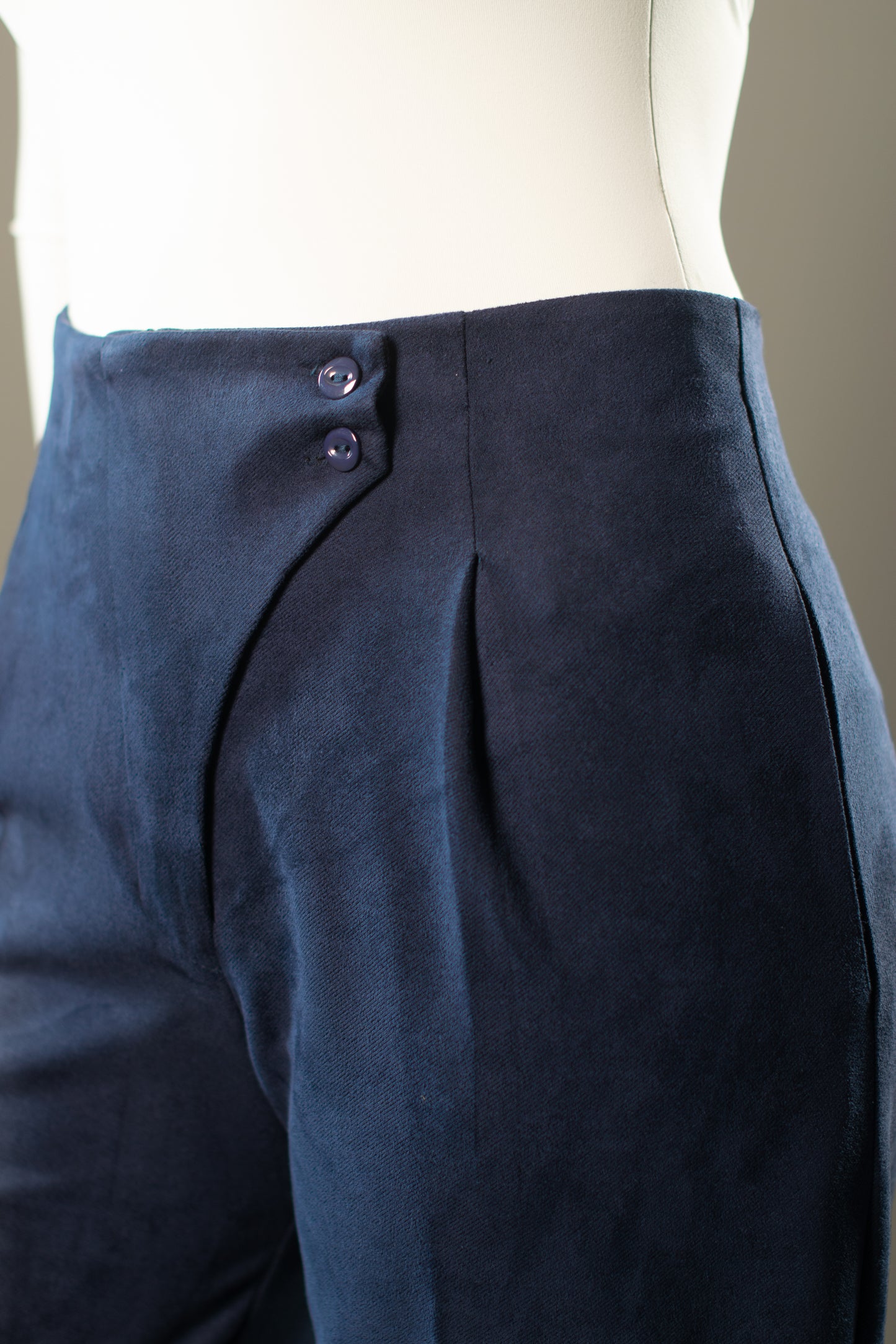 Sculpted Waist Pleated Trousers - Navy