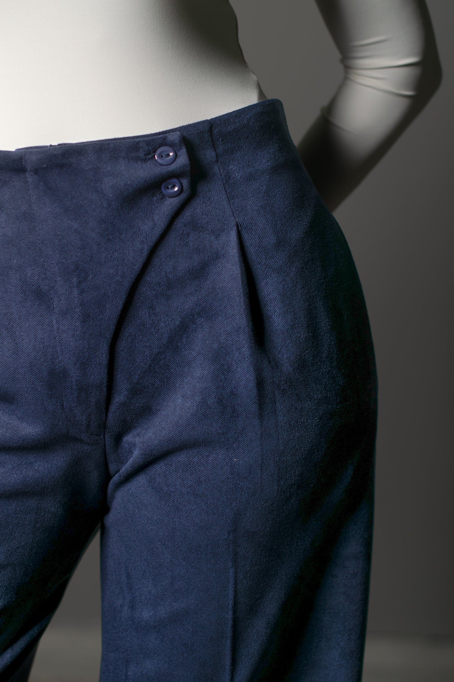 Sculpted Waist Pleated Trousers - Navy