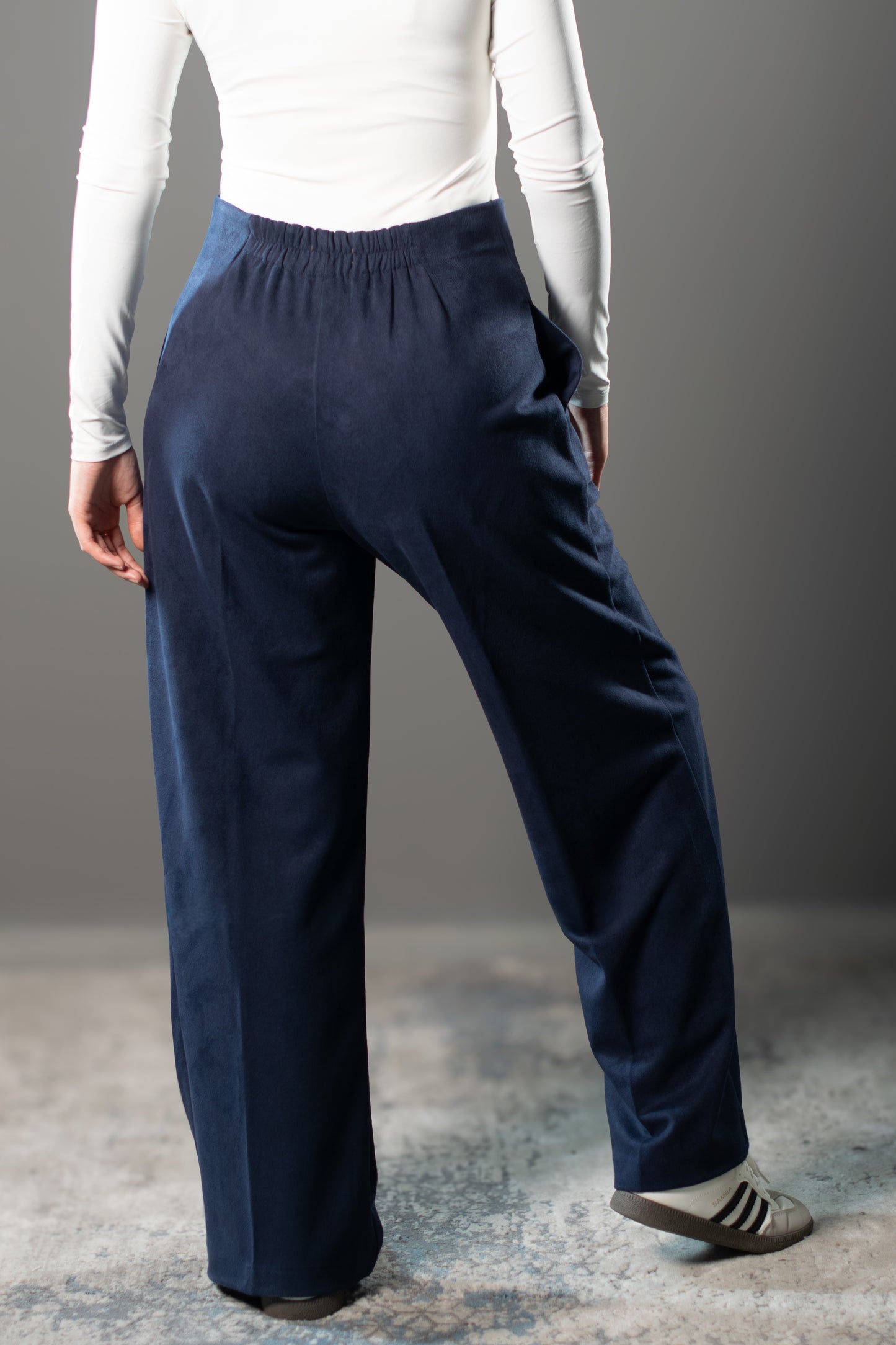 Sculpted Waist Pleated Trousers - Navy