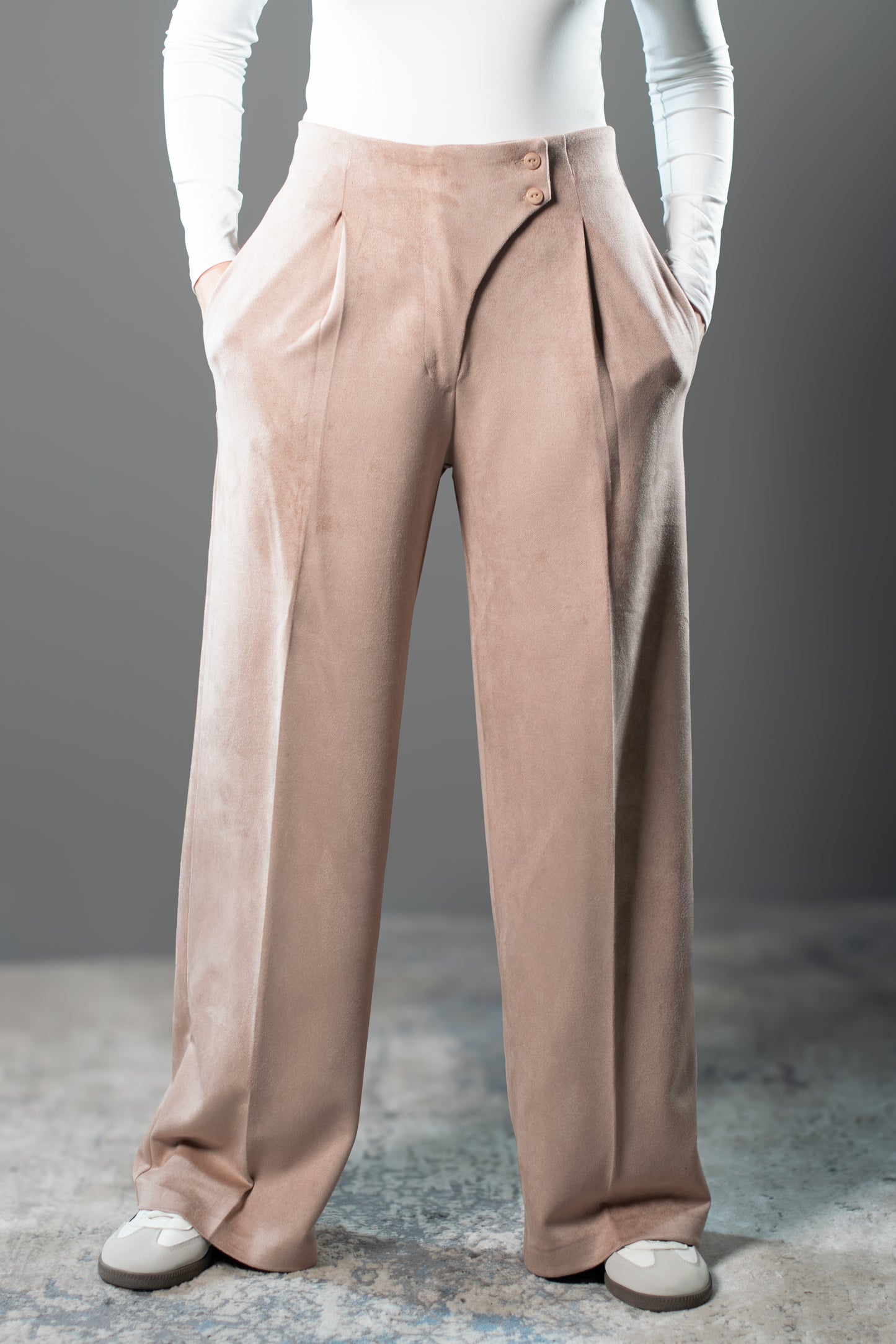Sculpted Waist Pleated Trousers - Beige