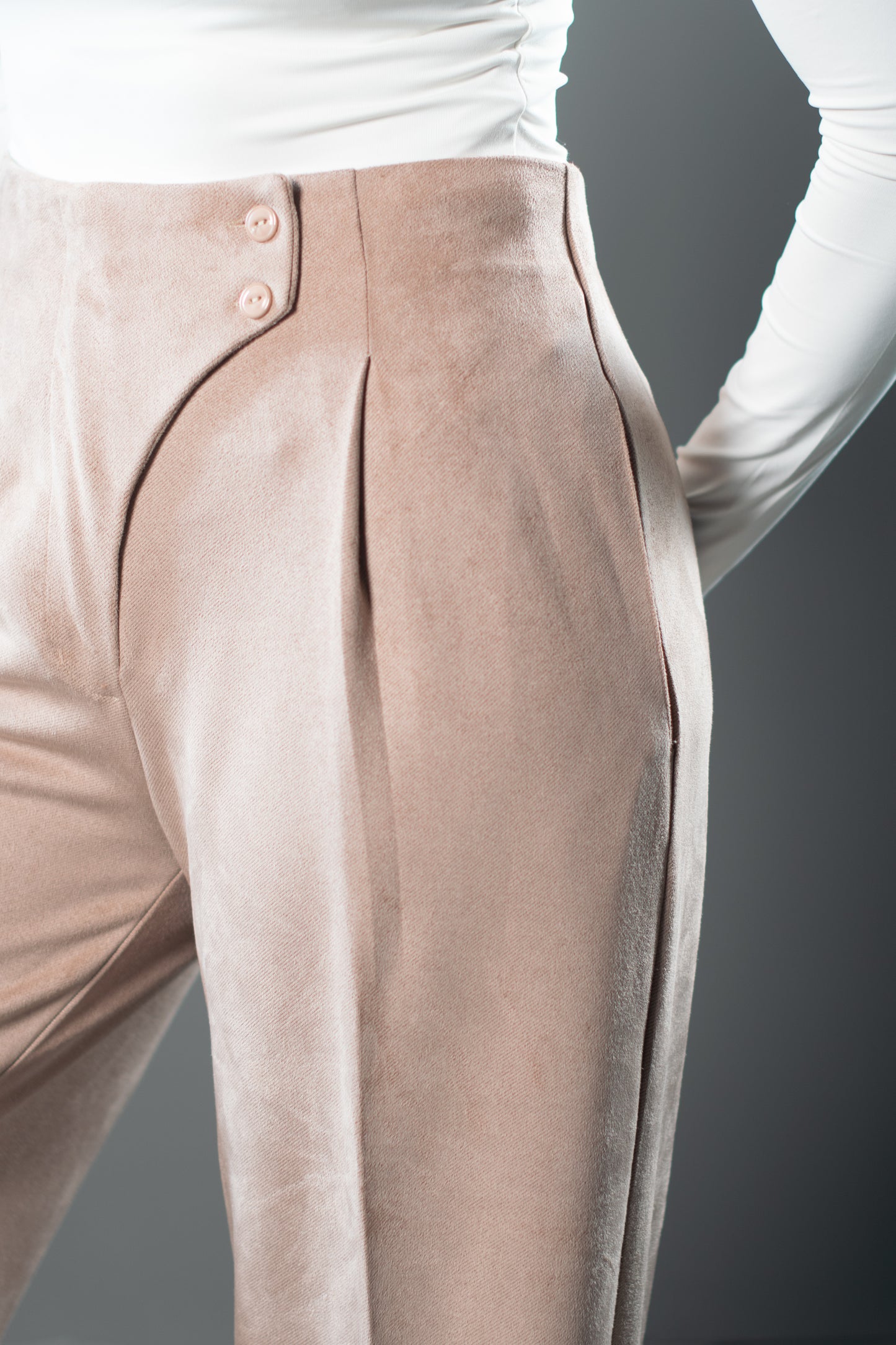 Sculpted Waist Pleated Trousers - Beige