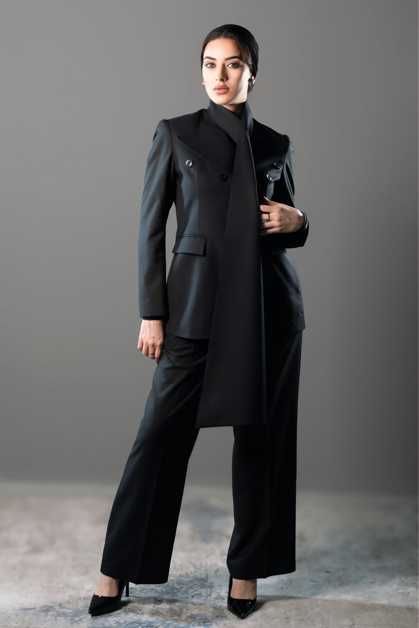 STRUCTURED TWO-PIECE SUIT - Black